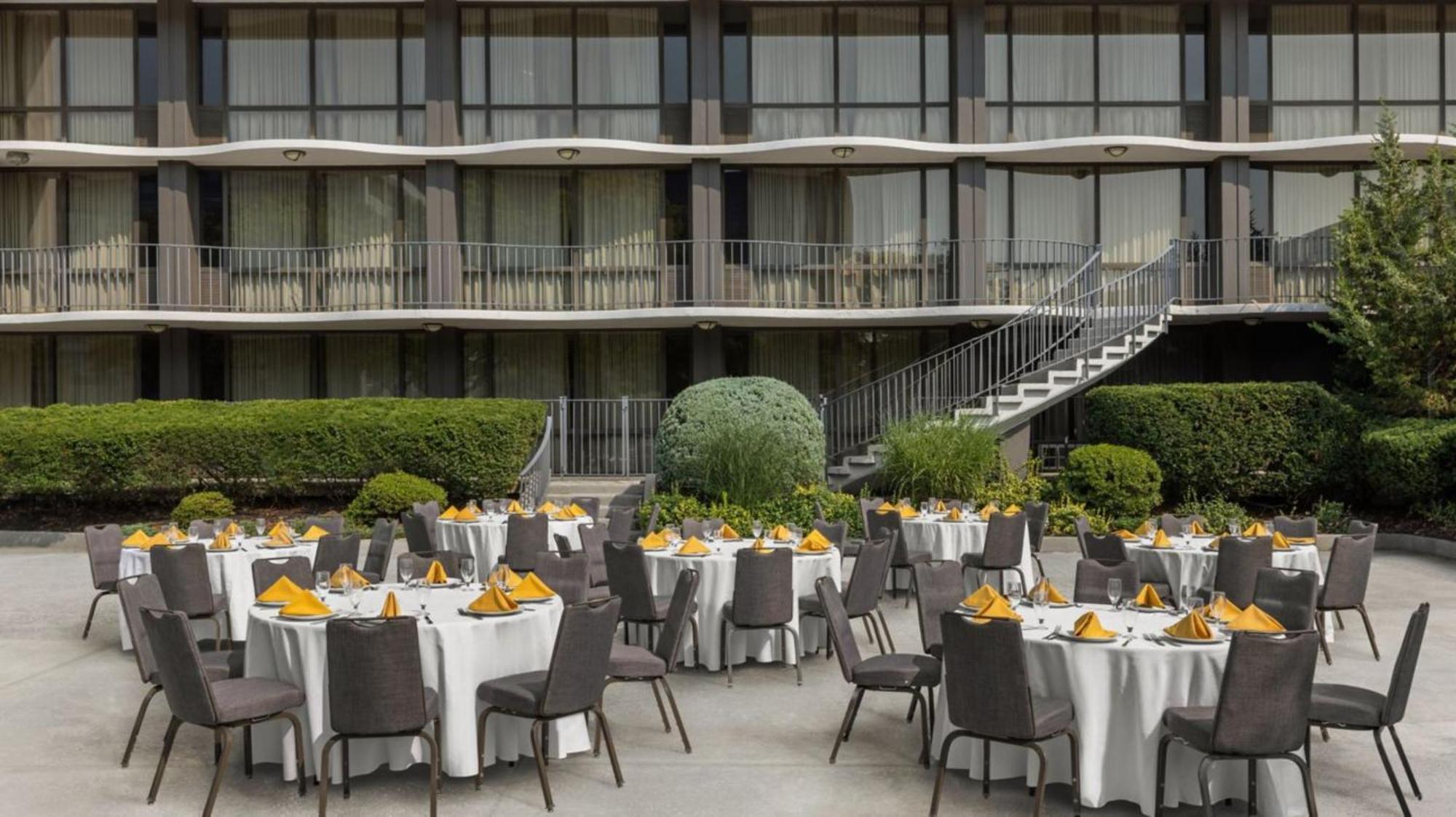 Marriott Saddle Brook Hotel Eksteriør billede