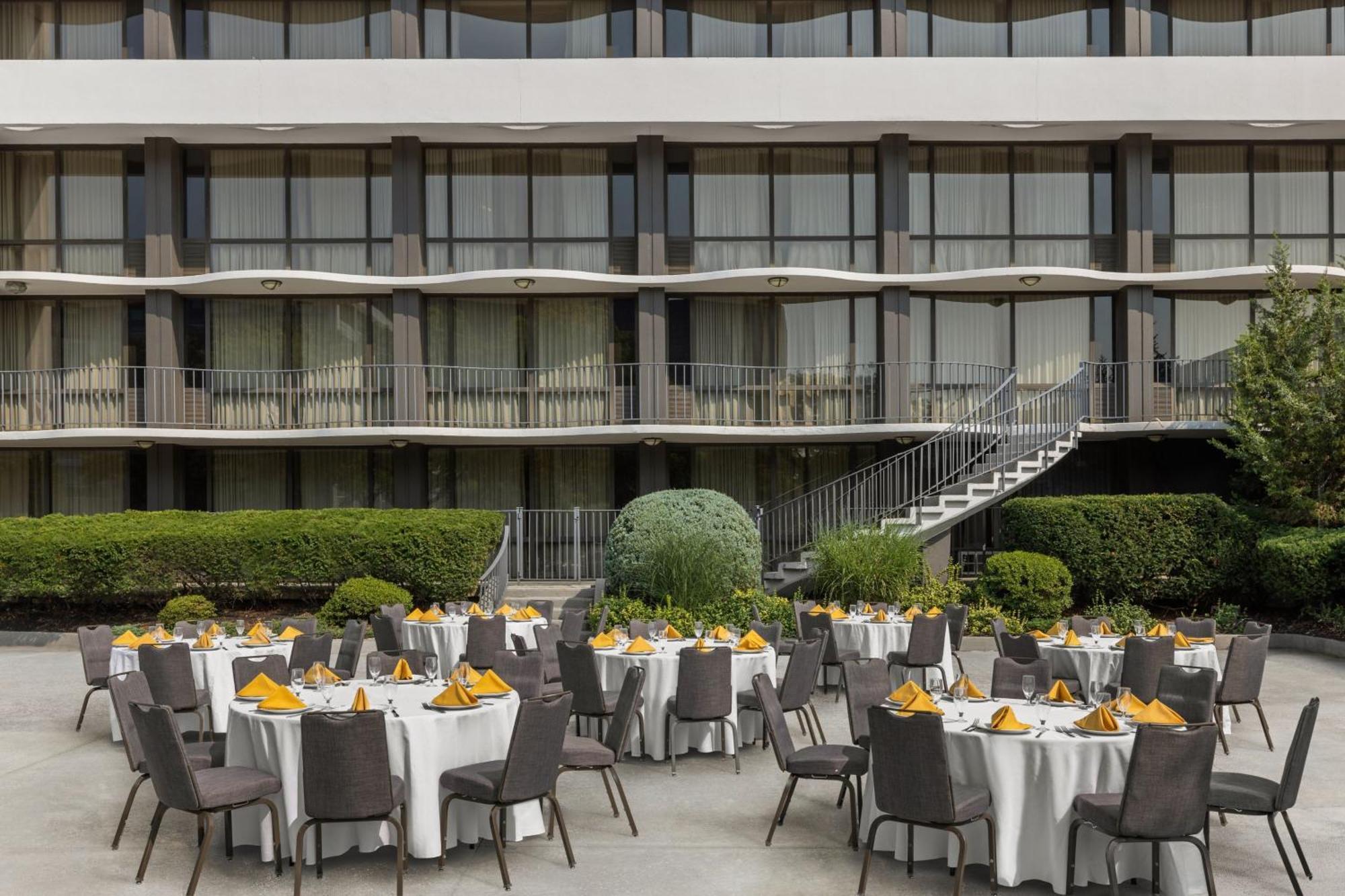 Marriott Saddle Brook Hotel Eksteriør billede